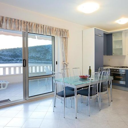 Apartments By The Sea Razanj, Rogoznica - 7484 Buitenkant foto