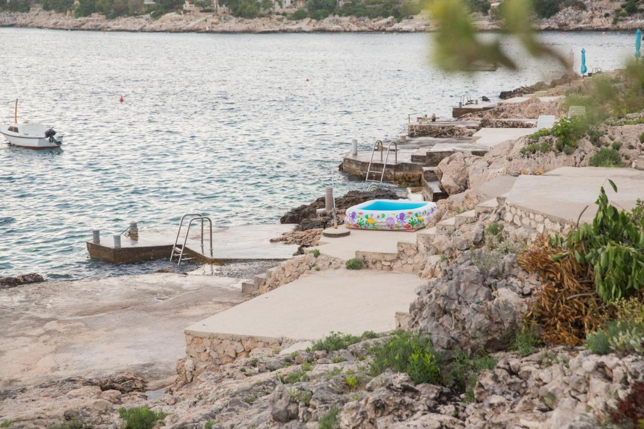 Apartments By The Sea Razanj, Rogoznica - 7484 Buitenkant foto