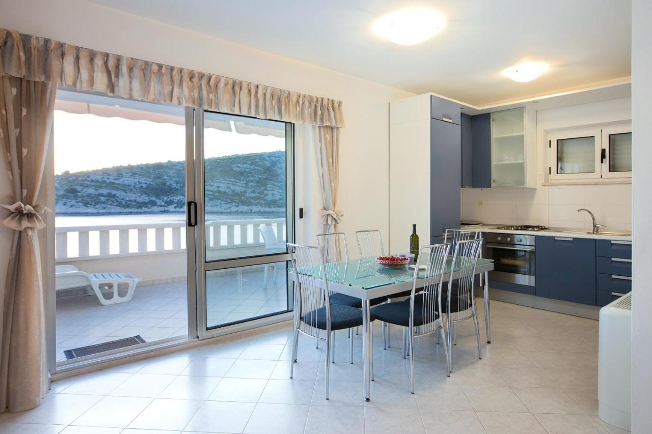 Apartments By The Sea Razanj, Rogoznica - 7484 Buitenkant foto